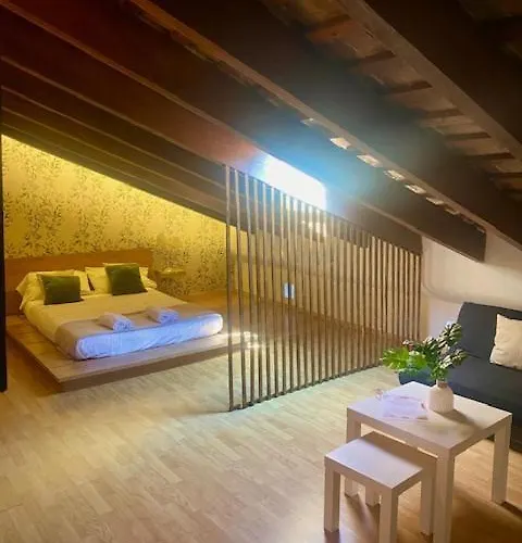 Aire Apartment *